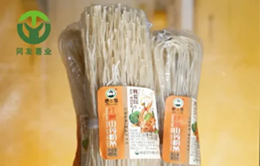 Saang mga rehiyon karaniwang kinakain ang sweet potato starch noodles?